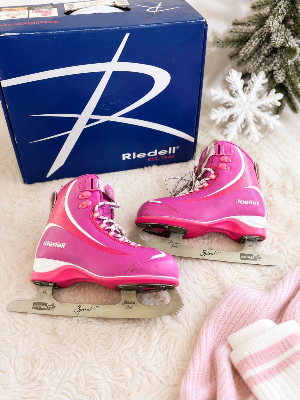Riedell Pink Figure Skates Girls Size 3 Soar Spiral Blade Lightly Used